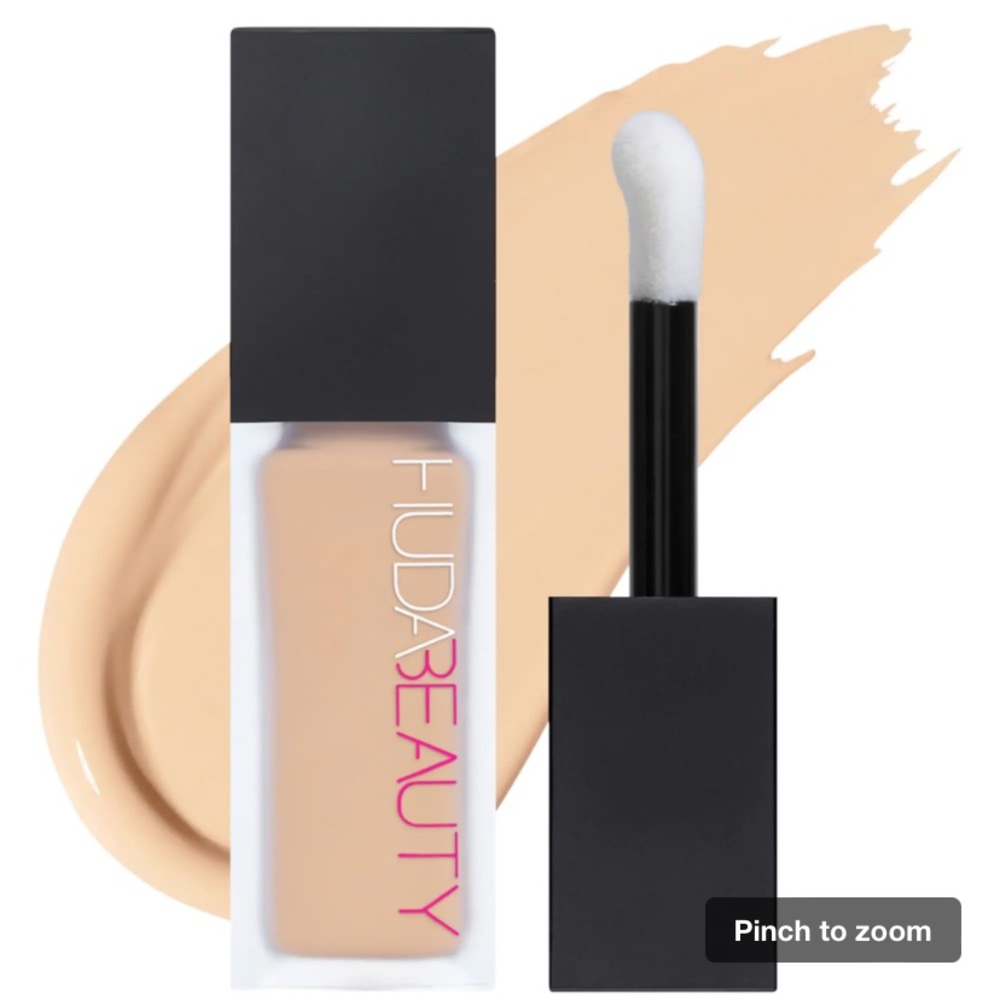 Huda Beauty Faux Filter Concealer (coconut flakes)